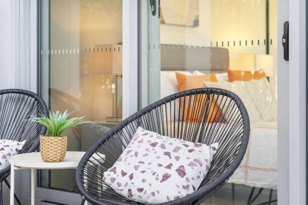 Steps From Olympic Park - Spacious 3-bedroom